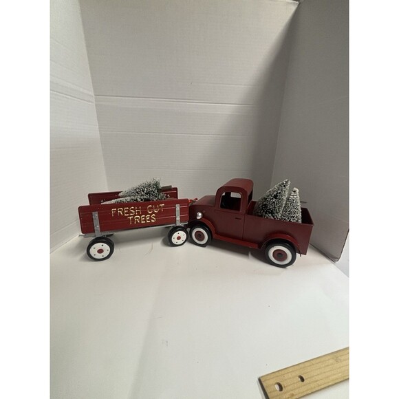 Vintage Style Red Metal Pickup Truck & Trailer Christmas Decoration Flocked Tree - Picture 8 of 9